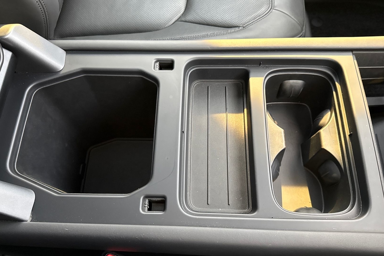 Used Land Rover Defender 2024 for sale - 77194810: Photo 51