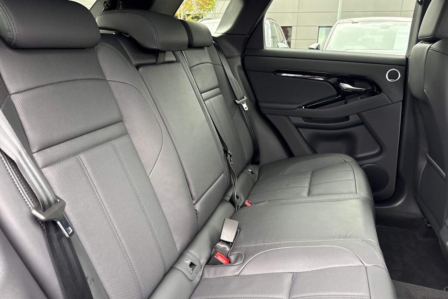 Used Land Rover Range Rover Evoque 2025 for sale - 76274584: Photo 12