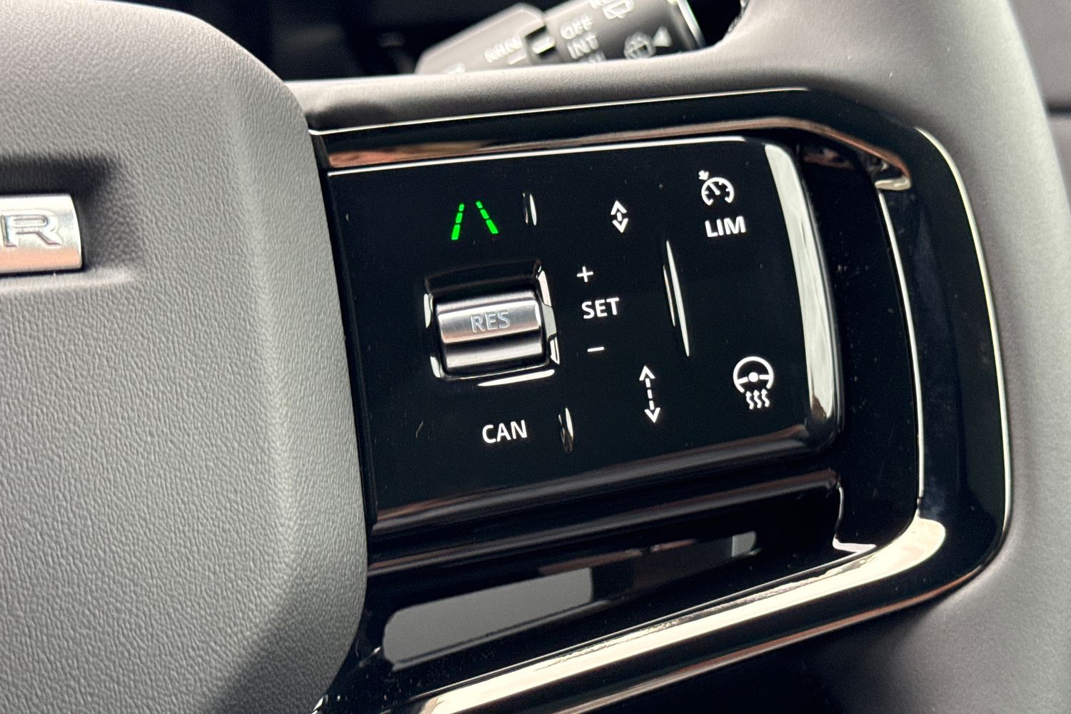 Used Land Rover Range Rover Evoque 2025 for sale - 76274584: Photo 18