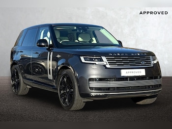 2023 - 4.4 P615 V8 SV 4dr Auto