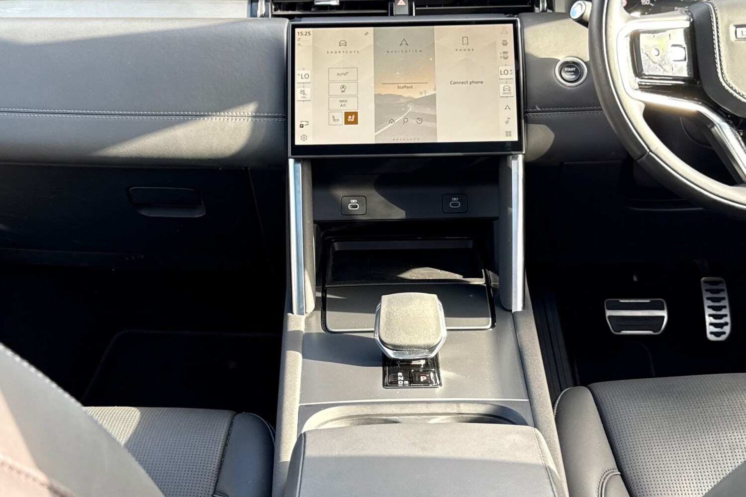 Used Land Rover Discovery Sport 2024 for sale - 76065128: Photo 15