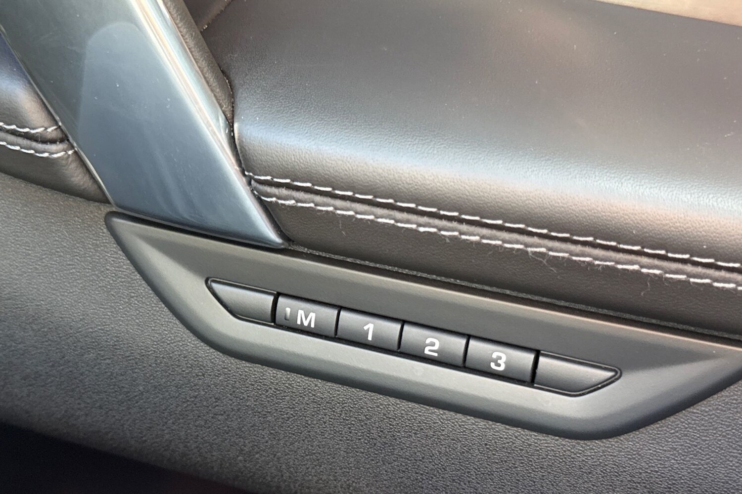 Used Land Rover Discovery Sport 2024 for sale - 76065128: Photo 25