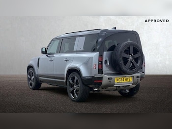 Used Land Rover Defender 110 2024 for sale - 78629178: Photo