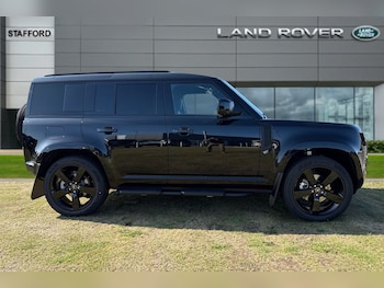Used Land Rover Defender 110 2025 for sale - 75525088: Photo