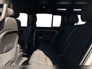 Used Land Rover Defender 110 2026 for sale - 78359614: Photo