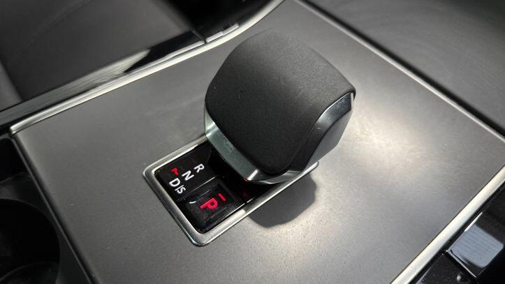 Used Land Rover Range Rover Velar 2024 for sale - 77199422: Photo 13