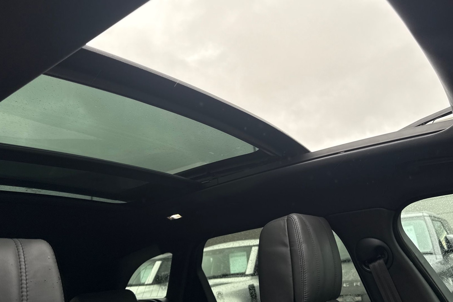 Used Land Rover Range Rover Velar 2024 for sale - 77199422: Photo 32