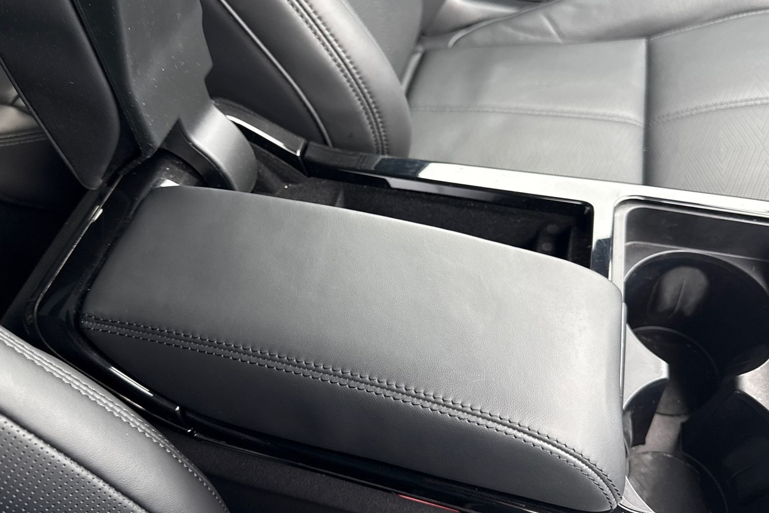 Used Land Rover Range Rover Velar 2024 for sale - 77199422: Photo 46