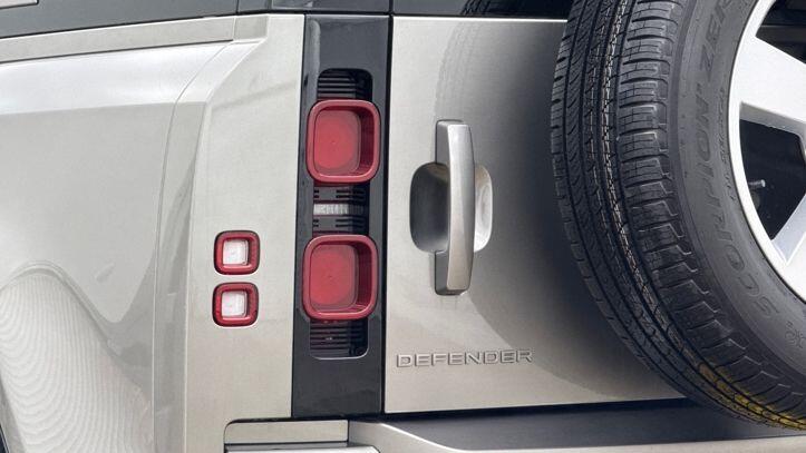Used Land Rover Defender 110 2024 for sale - 77287193: Photo 18