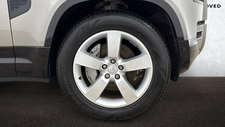 Used Land Rover Defender 110 2024 for sale - 77287193: Photo 8