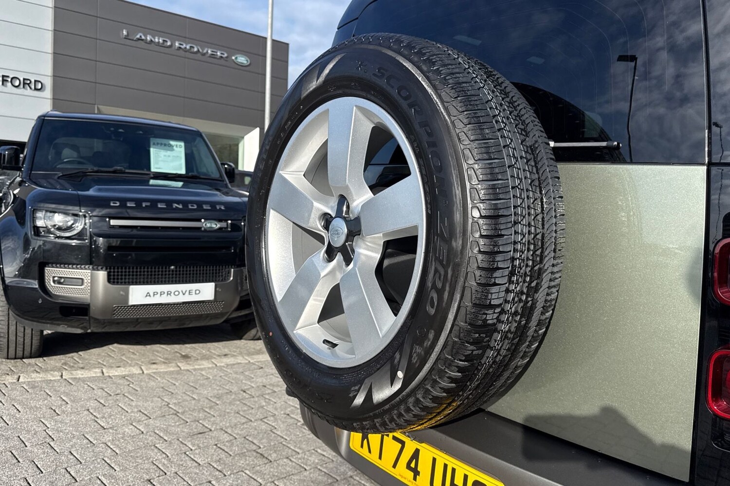 Used Land Rover Defender 2025 for sale - 77361889: Photo 31