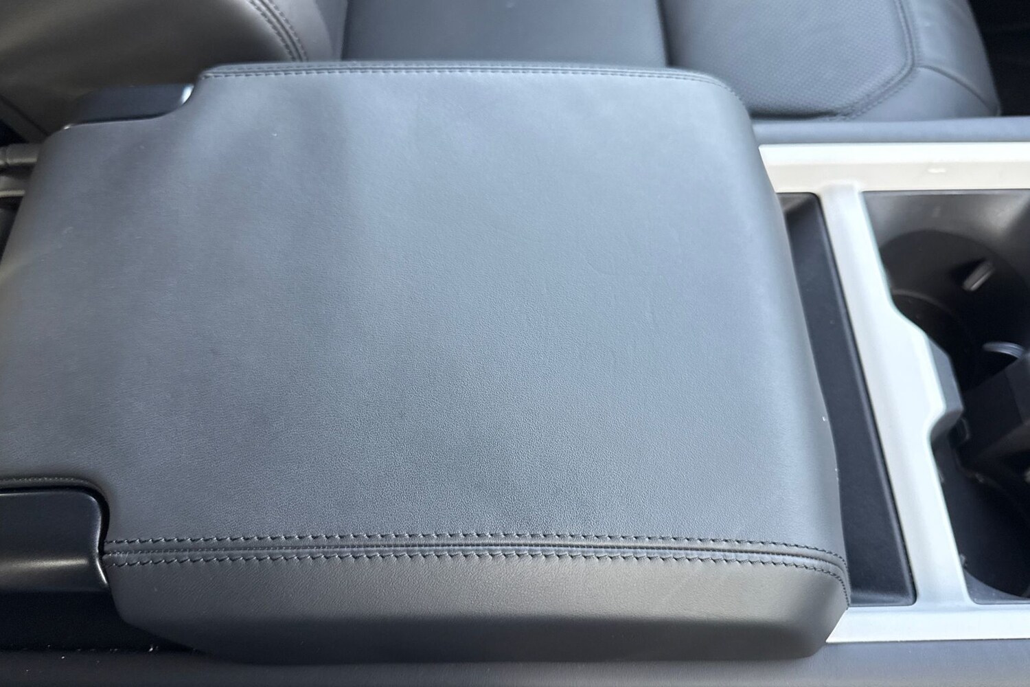 Used Land Rover Defender 2025 for sale - 77361889: Photo 43