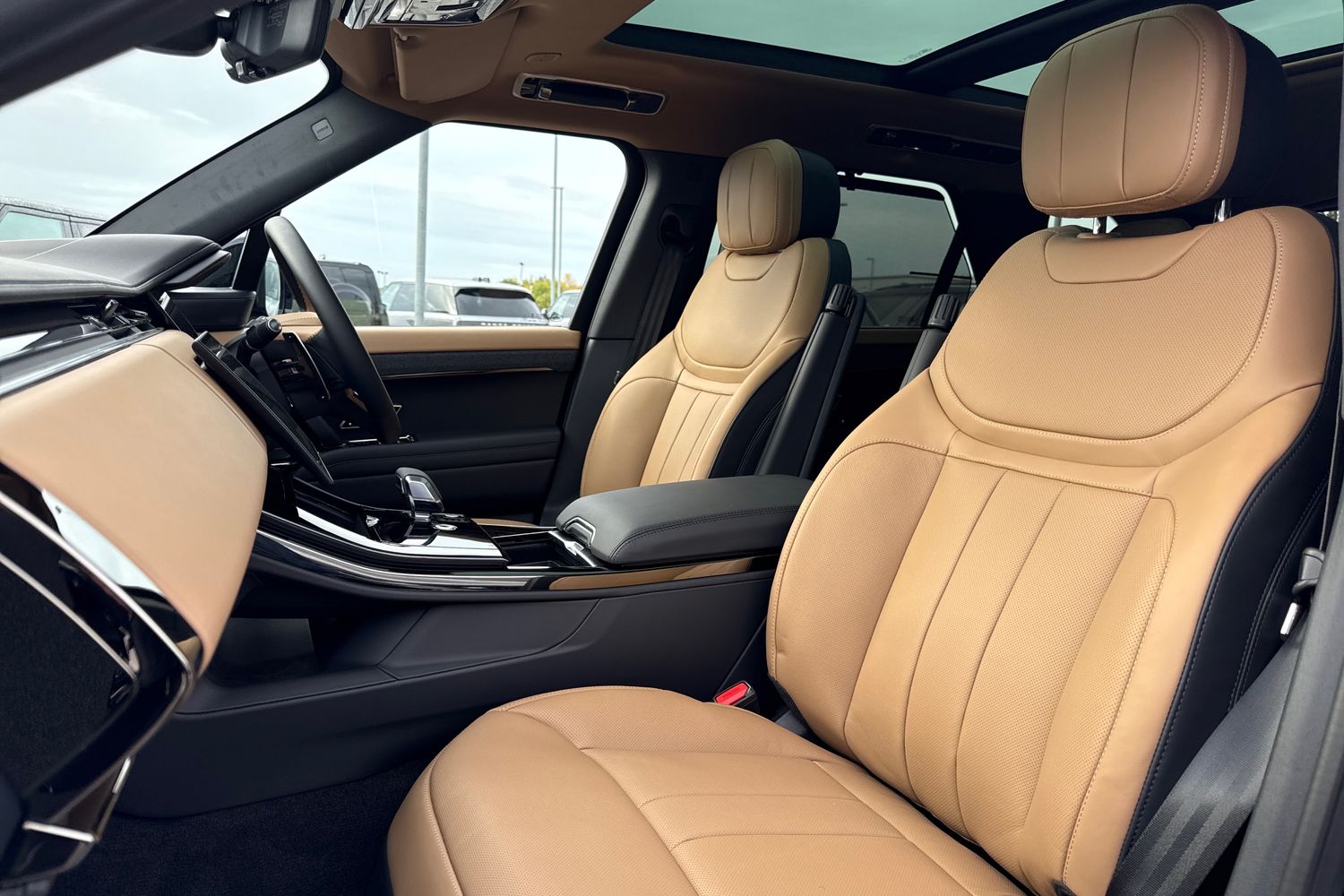 Used Land Rover Range Rover Sport 2025 for sale - 76364501: Photo 11