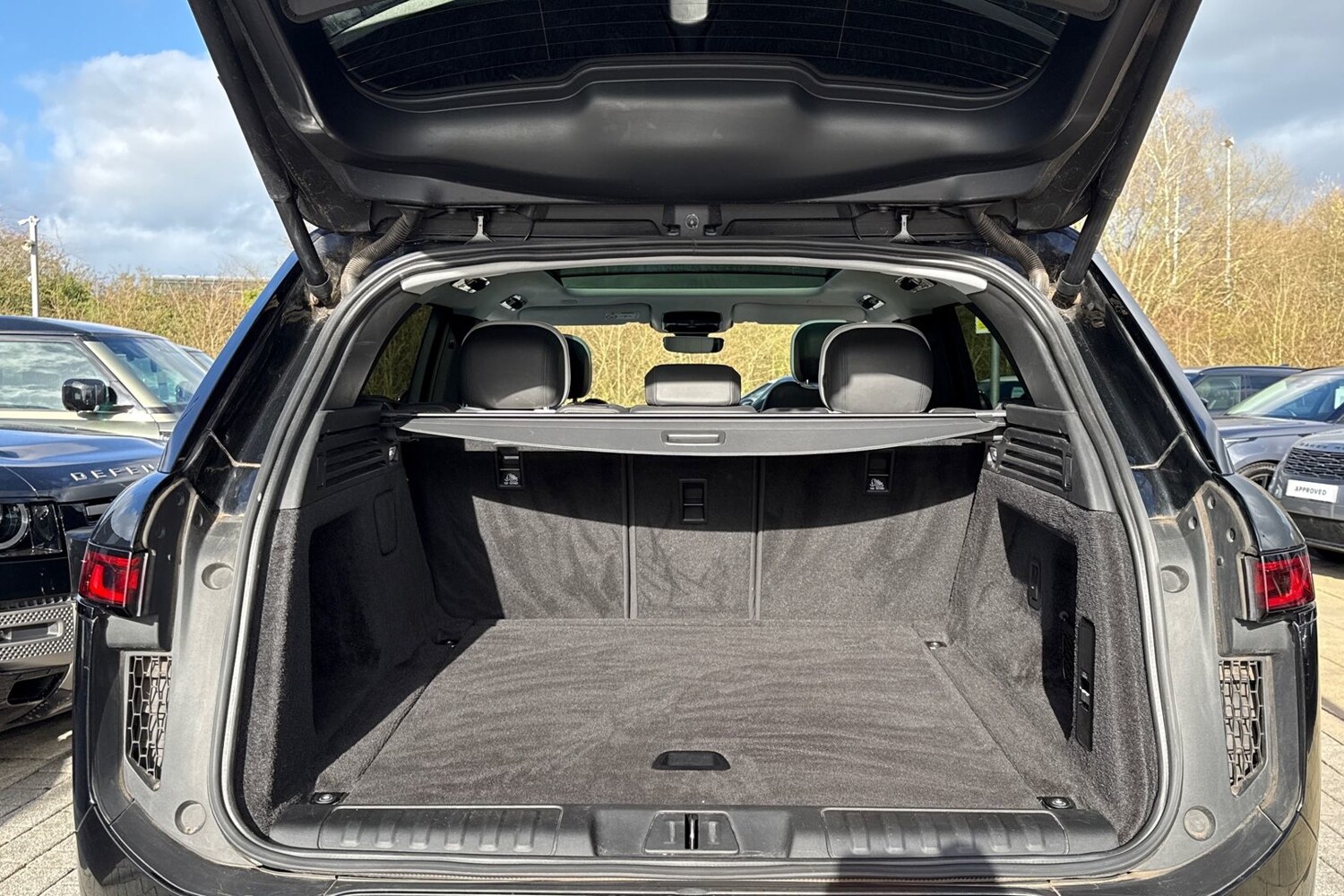 Used Land Rover Range Rover Sport 2023 for sale - 77842797: Photo 10