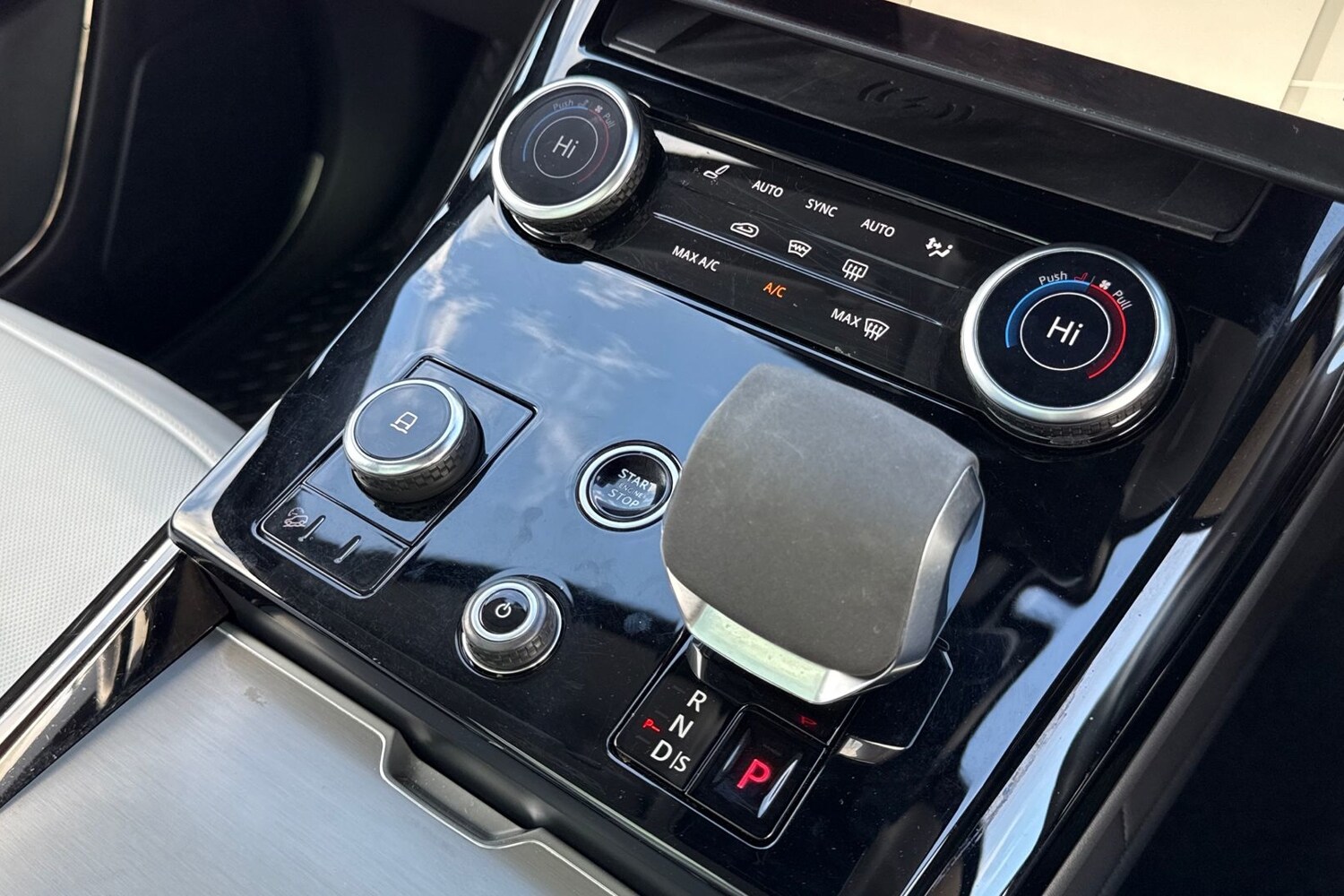 Used Land Rover Range Rover Sport 2023 for sale - 77842797: Photo 13