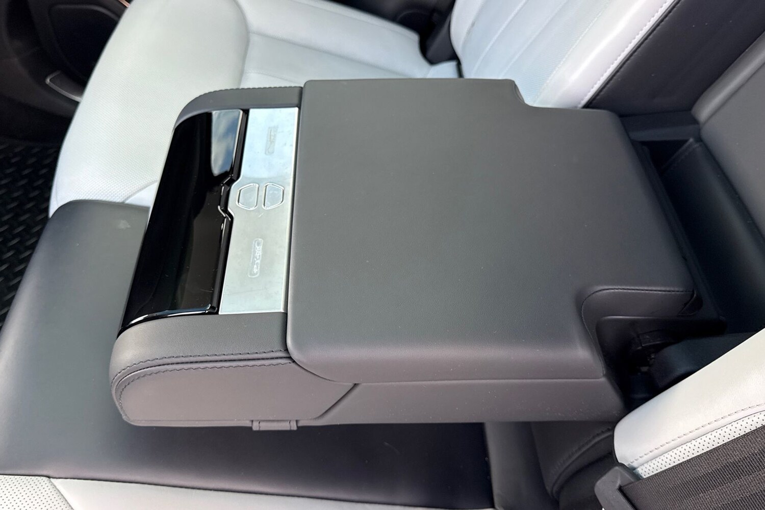 Used Land Rover Range Rover Sport 2023 for sale - 77842797: Photo 40