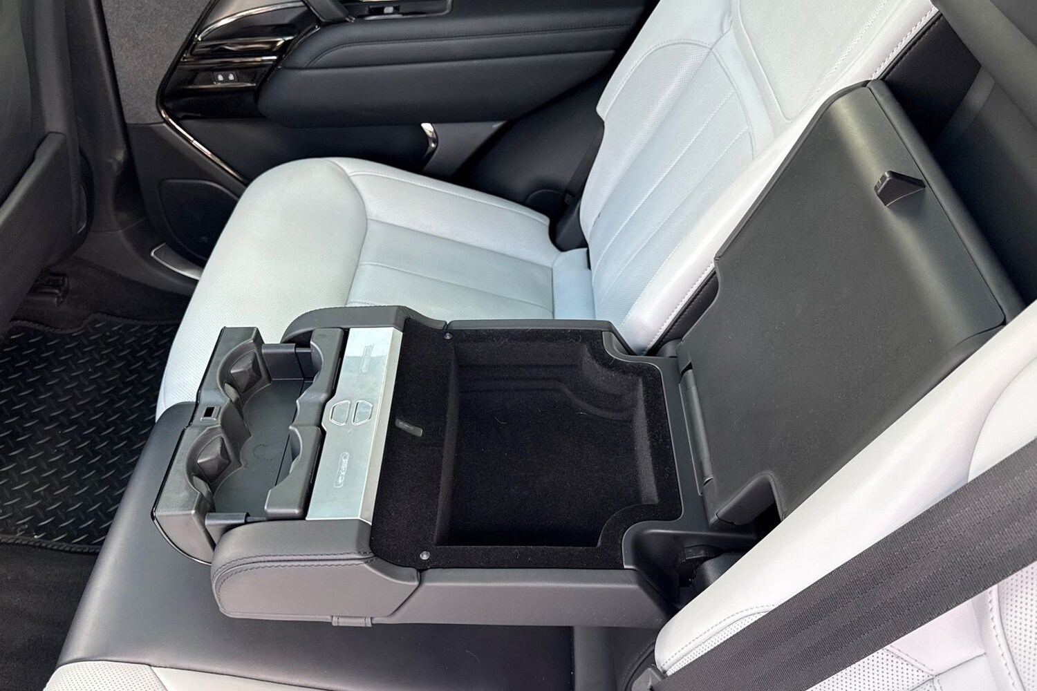 Used Land Rover Range Rover Sport 2023 for sale - 77842797: Photo 41