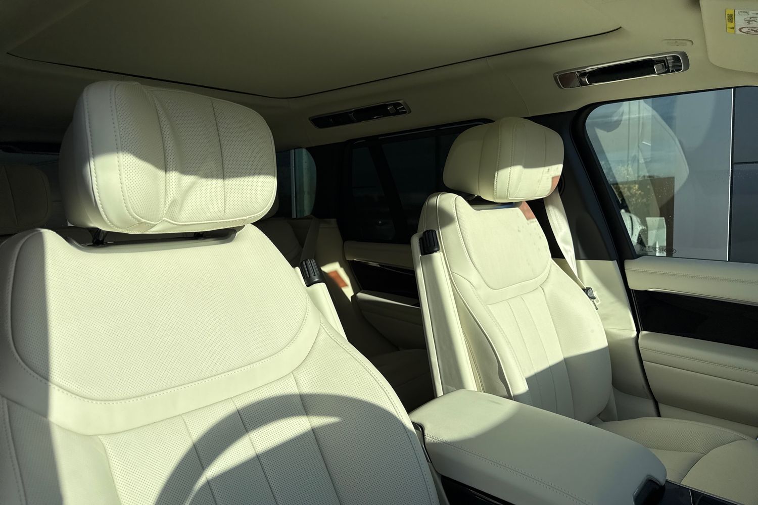Used Land Rover Range Rover 2025 for sale - 76357630: Photo 10