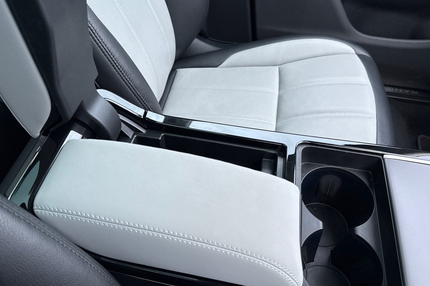 Used Land Rover Range Rover Evoque 2023 for sale - 76876041: Photo 44