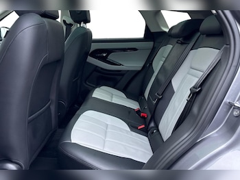 Used Land Rover Range Rover Evoque 2023 for sale - 76876041: Photo