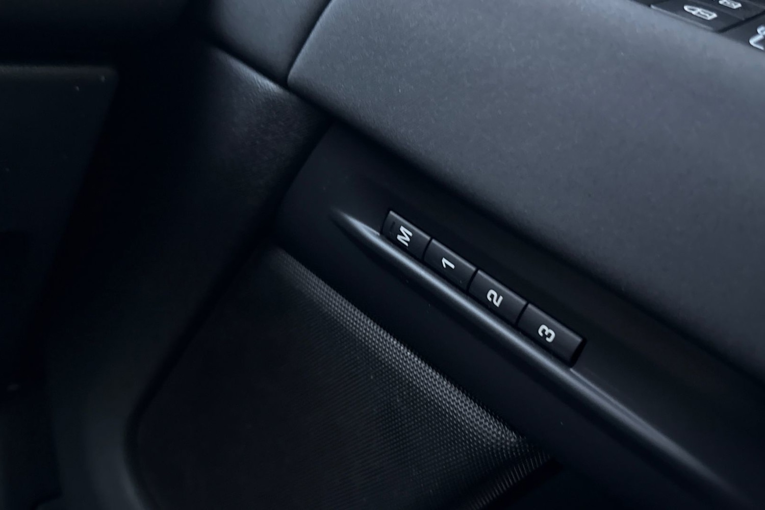 Used Land Rover Range Rover Evoque 2023 for sale - 76929162: Photo 25