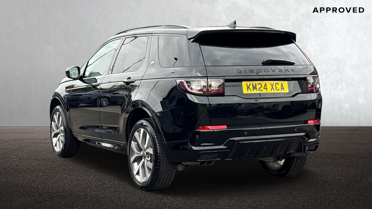 Used Land Rover Discovery Sport 2024 for sale - 76128622: Photo 2