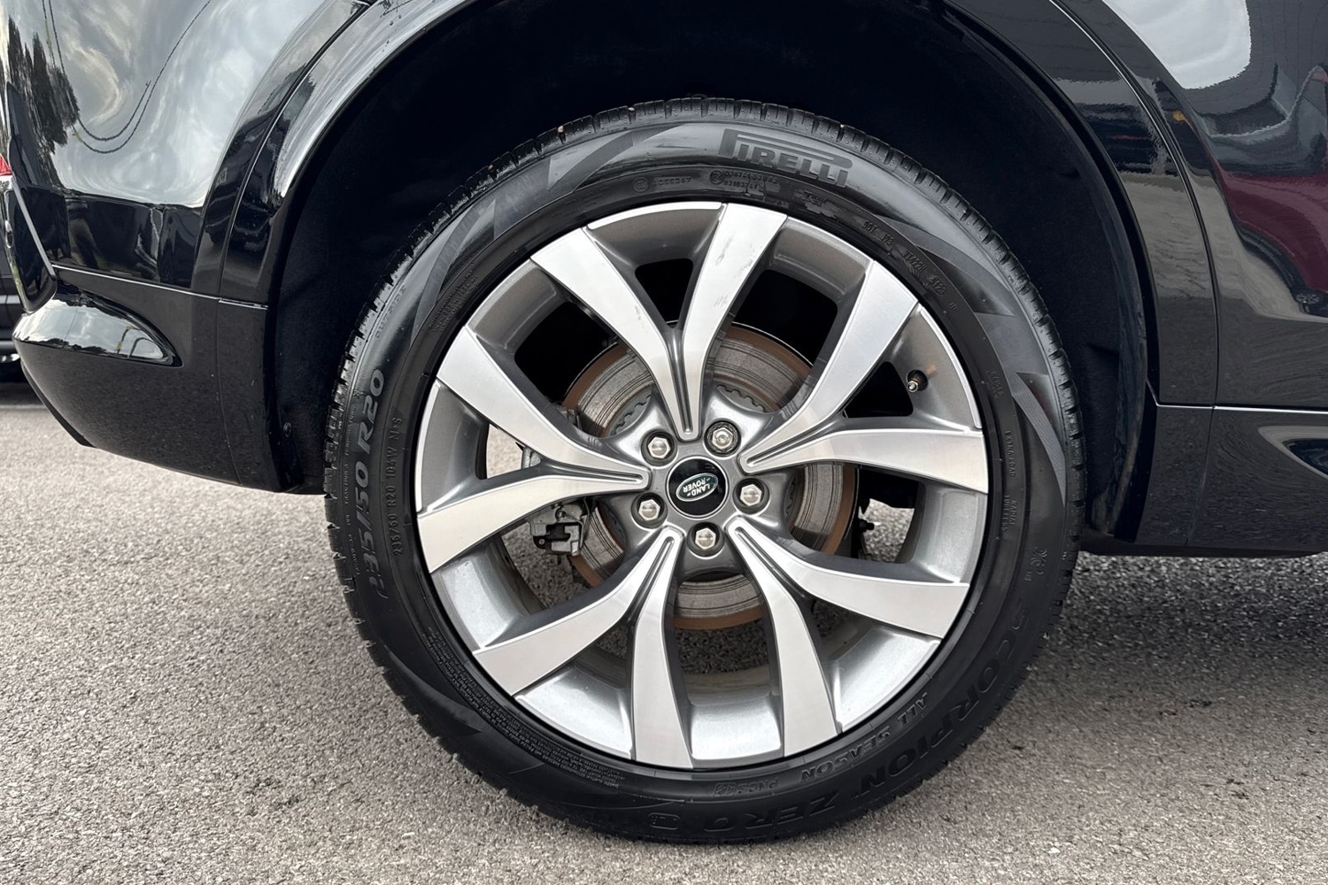 Used Land Rover Discovery Sport 2024 for sale - 76128622: Photo 32