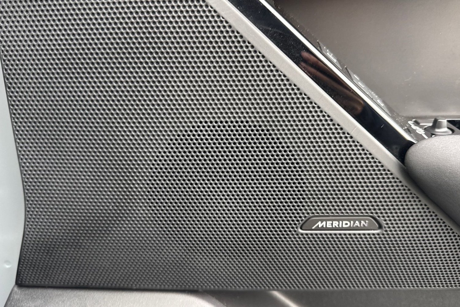 Used Land Rover Range Rover Velar 2023 for sale - 76836354: Photo 25