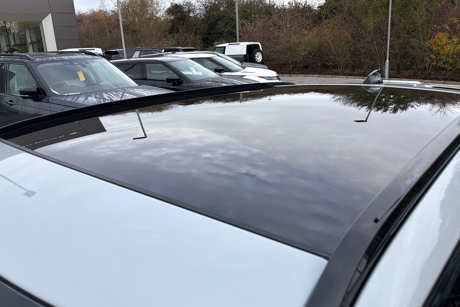 Used Land Rover Range Rover Velar 2023 for sale - 76836354: Photo 32