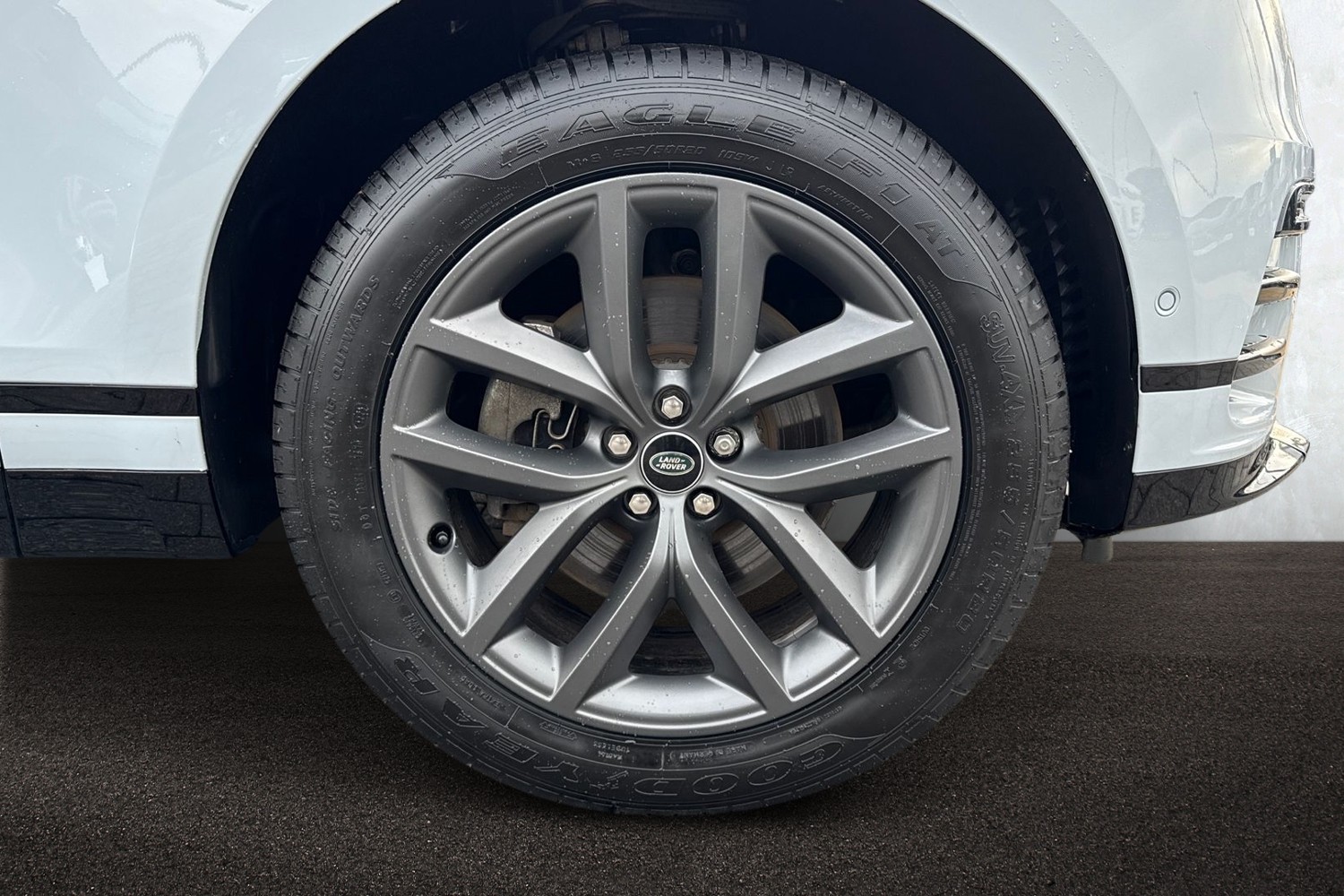 Used Land Rover Range Rover Velar 2023 for sale - 76836354: Photo 9