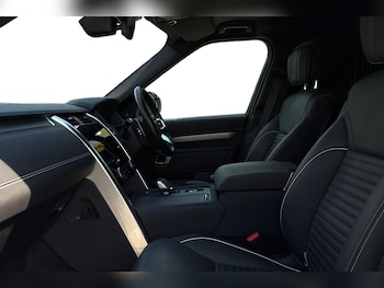 Used Land Rover Discovery 2022 for sale - 79257960: Photo