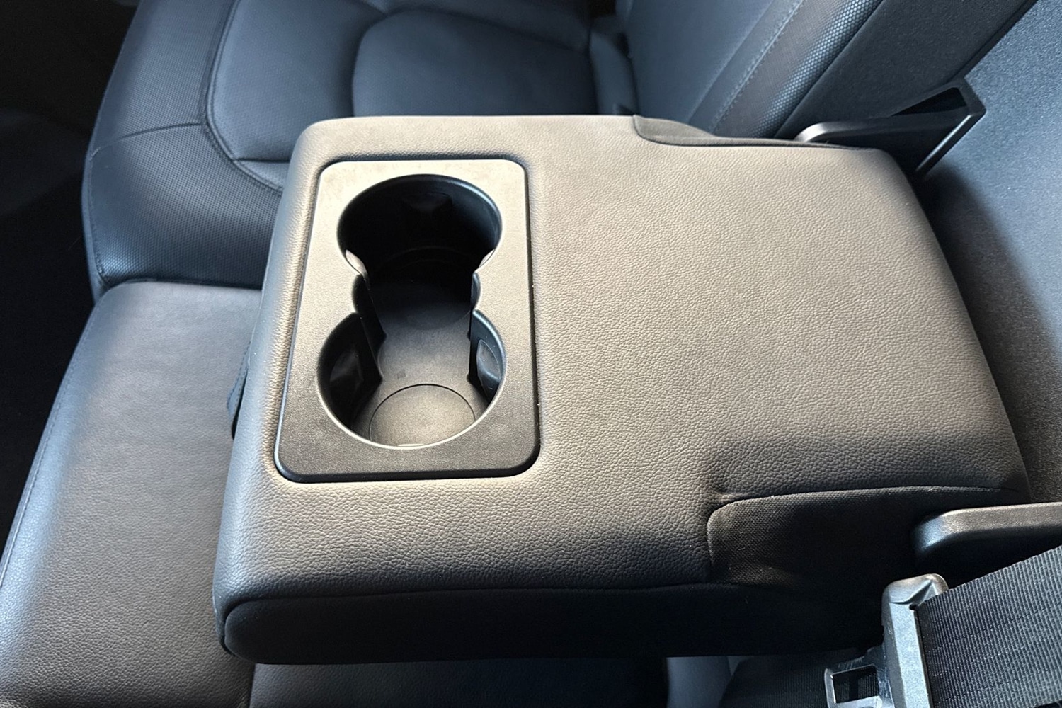 Used Land Rover Defender 2023 for sale - 76902634: Photo 36