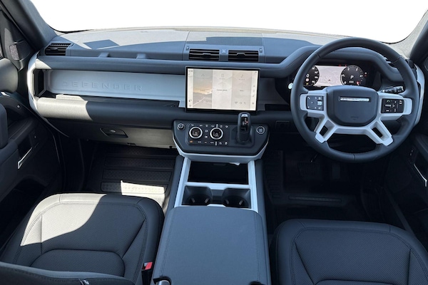 Used Land Rover Defender 110 2025 for sale - 75179032: Photo 9
