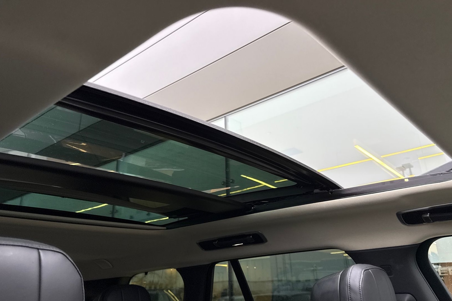 Used Land Rover Range Rover 2024 for sale - 77368576: Photo 32