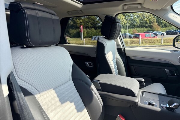 Used Land Rover Discovery 2025 for sale - 75179049: Photo 10