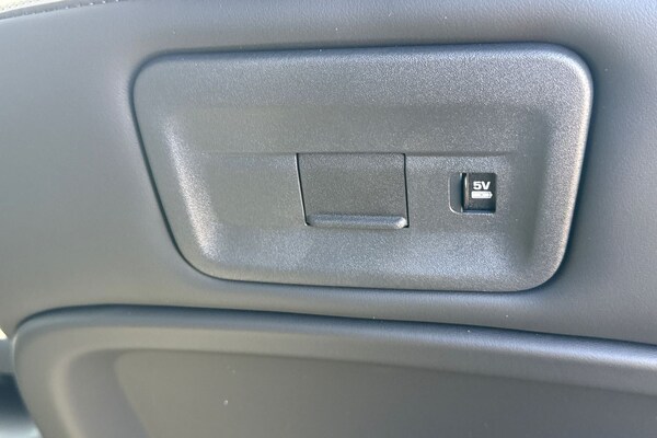 Used Land Rover Discovery 2025 for sale - 75179049: Photo 26
