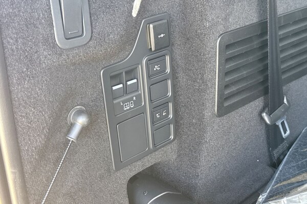 Used Land Rover Discovery 2025 for sale - 75179049: Photo 29