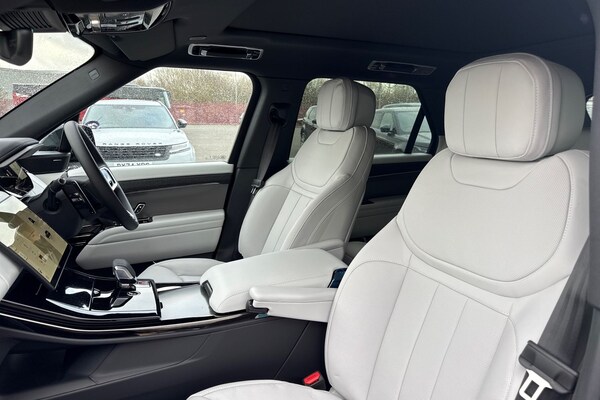 Used Land Rover Range Rover Sport 2025 for sale - 73850311: Photo 11