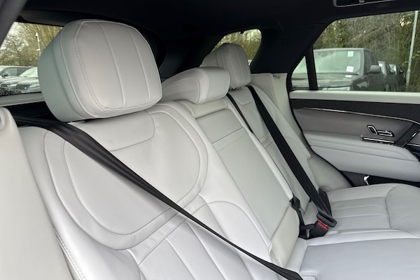 Used Land Rover Range Rover Sport 2025 for sale - 73850311: Photo 12