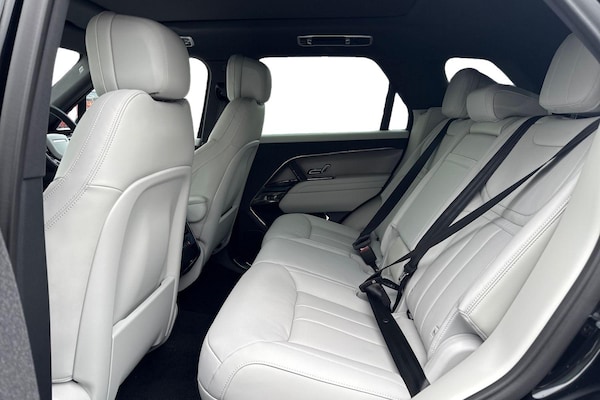 Used Land Rover Range Rover Sport 2025 for sale - 73850311: Photo 4