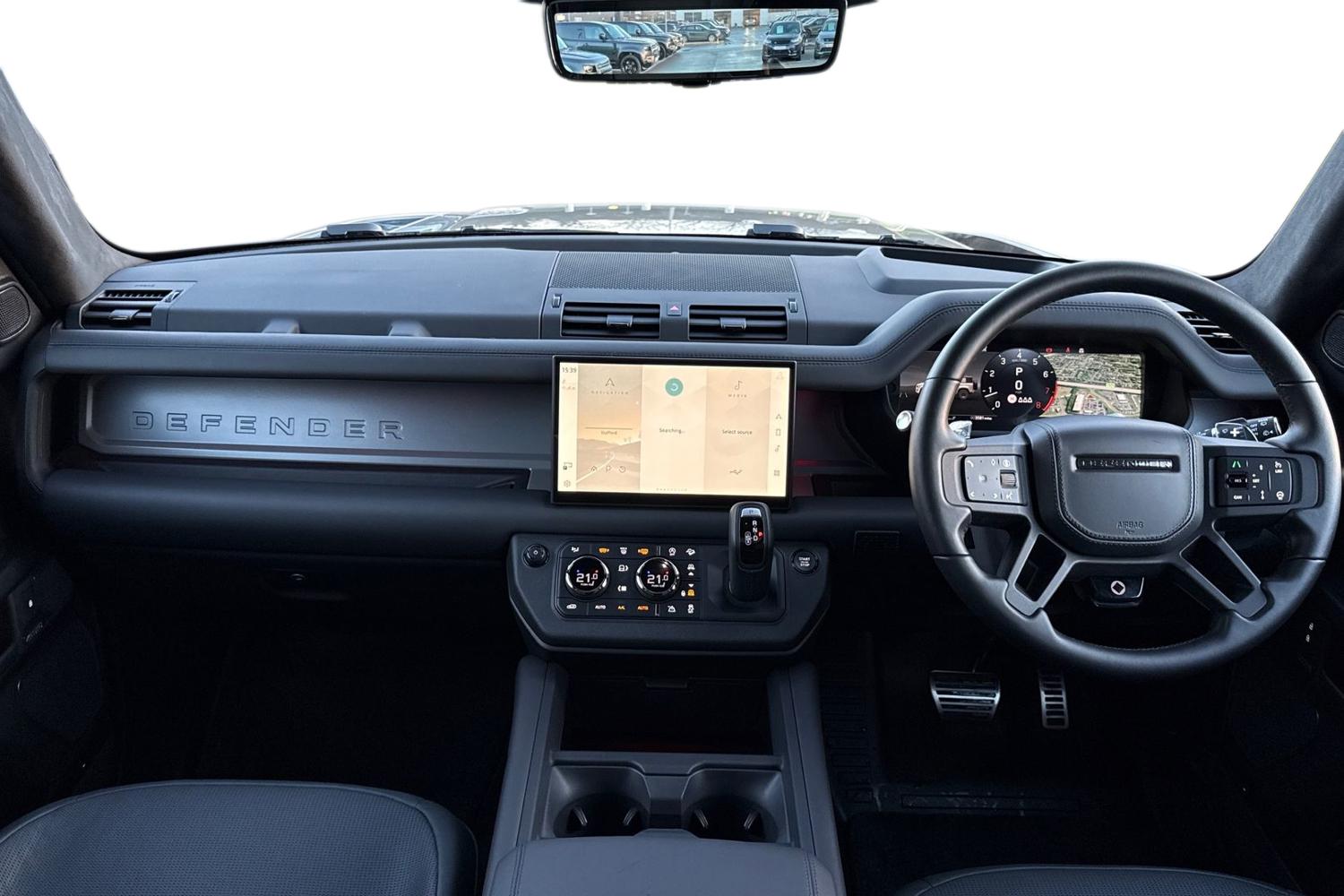 Used Land Rover Defender 110 2025 for sale - 77138946: Photo 10