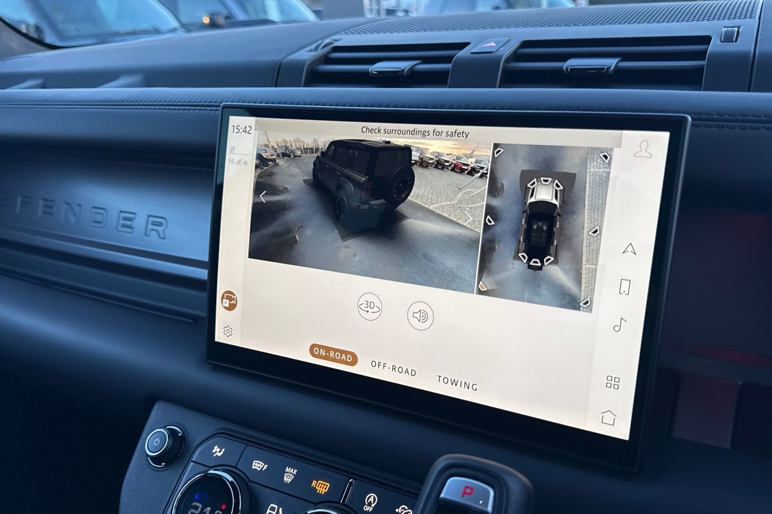 Used Land Rover Defender 110 2025 for sale - 77138946: Photo 13