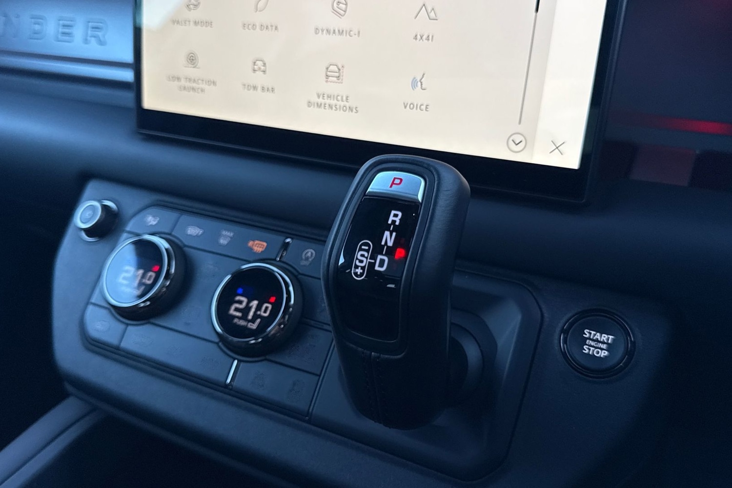 Used Land Rover Defender 110 2025 for sale - 77138946: Photo 14