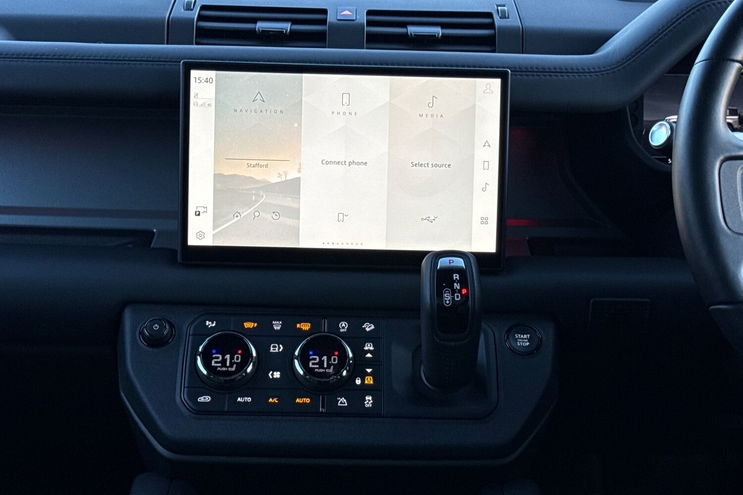 Used Land Rover Defender 110 2025 for sale - 77138946: Photo 15