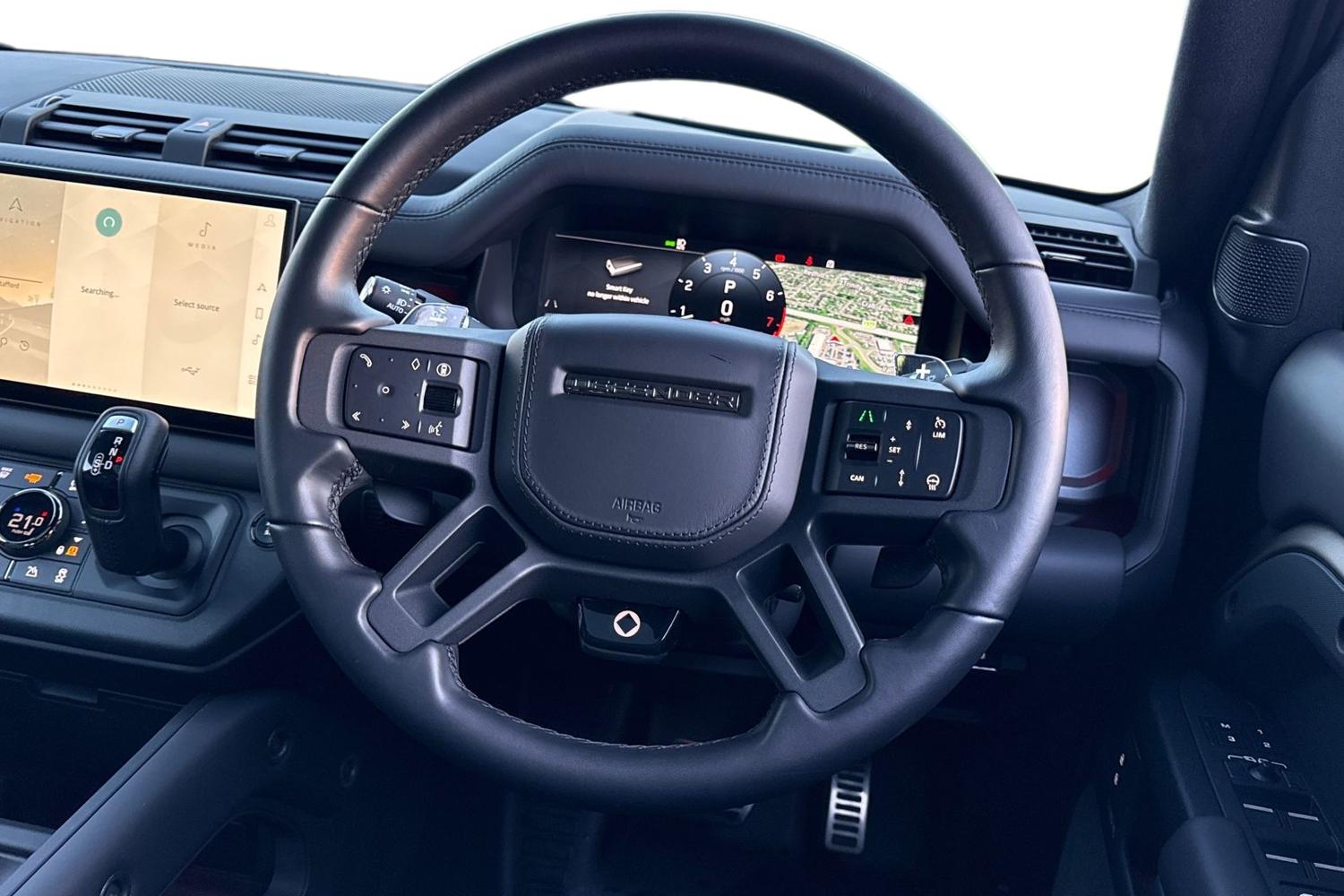 Used Land Rover Defender 110 2025 for sale - 77138946: Photo 16