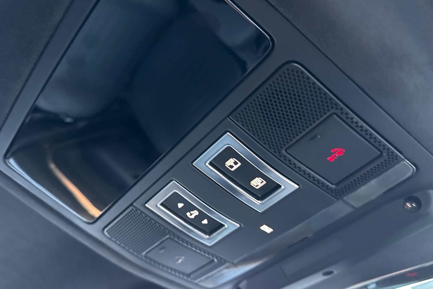 Used Land Rover Defender 110 2025 for sale - 77138946: Photo 24