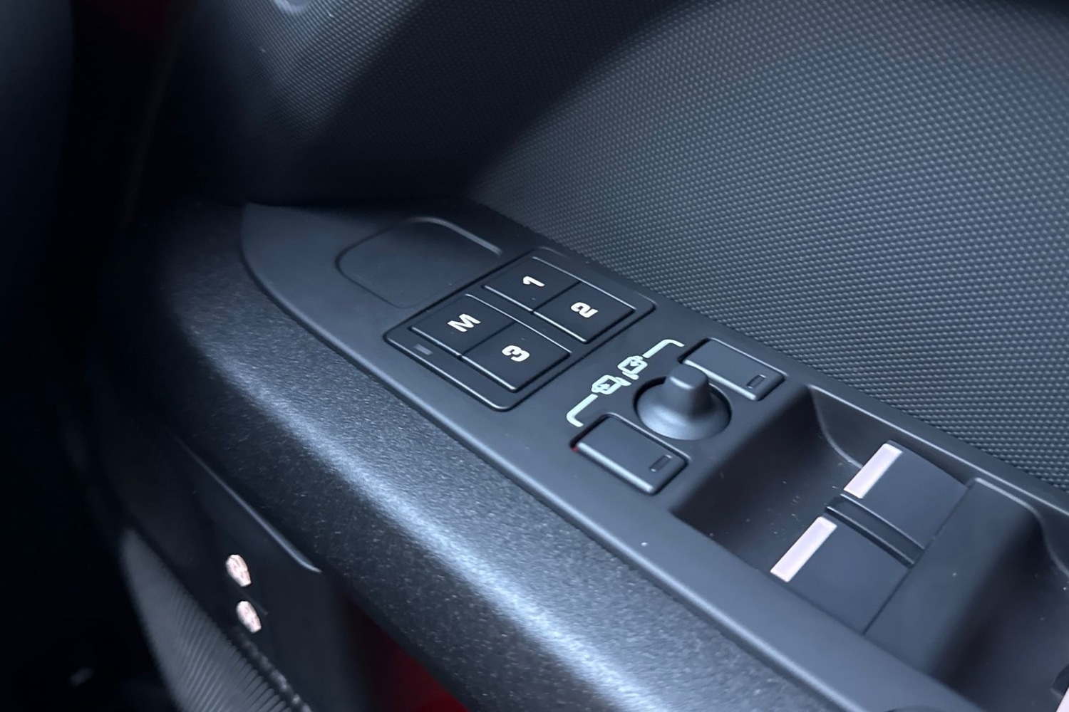 Used Land Rover Defender 110 2025 for sale - 77138946: Photo 26