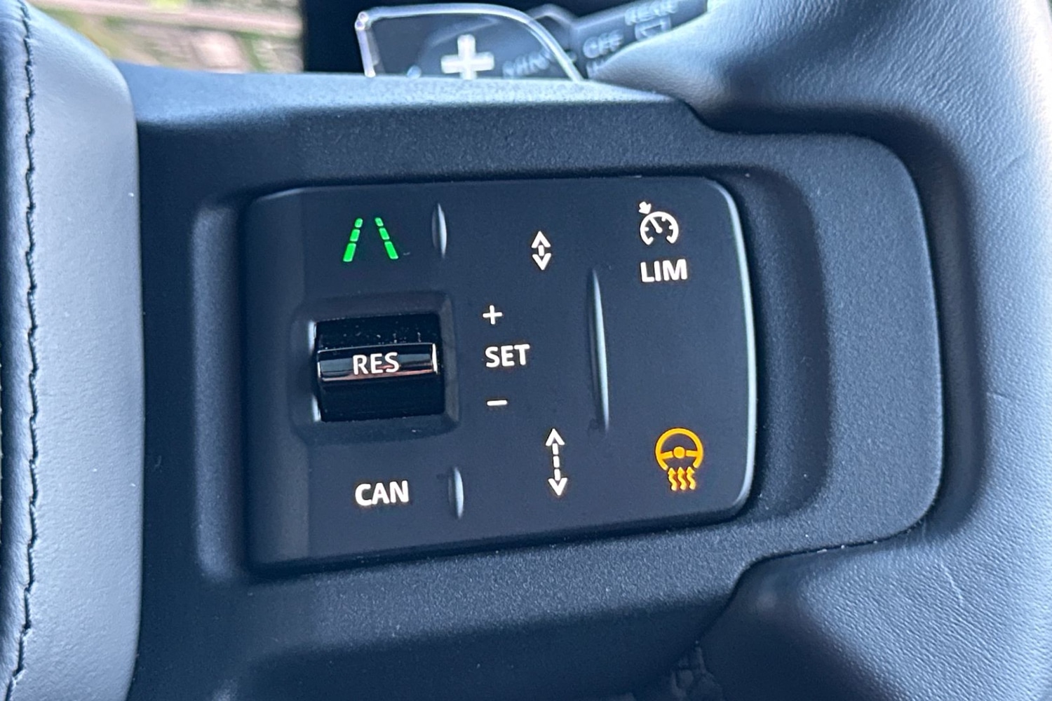 Used Land Rover Defender 110 2025 for sale - 77138946: Photo 35