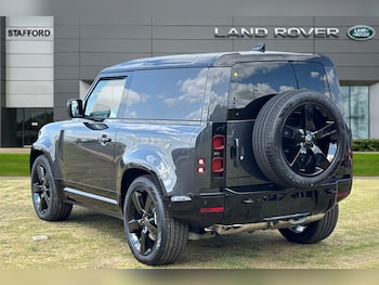 Used Land Rover Defender 90 2025 for sale - 75643615: Photo