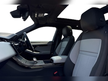Used Land Rover Range Rover Evoque 2025 for sale - 75819611: Photo